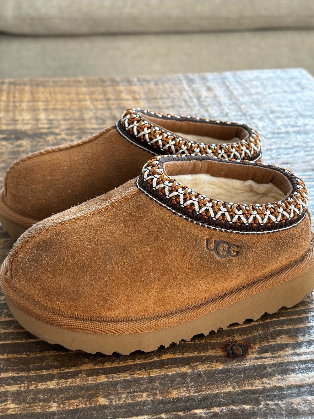 Ugg Tasman II Chestnut Toddler
Size 7T Suede Clog